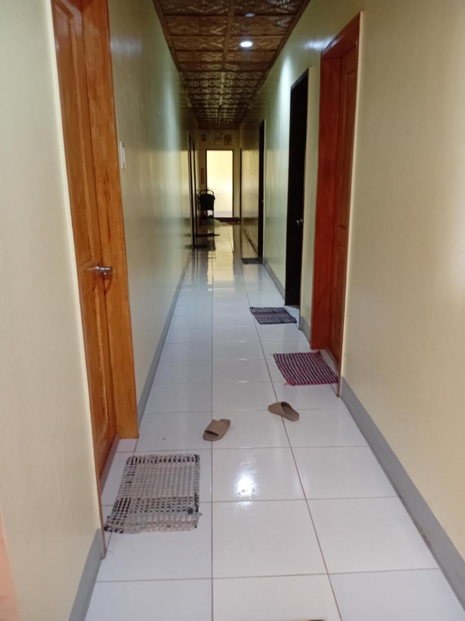 Edgar'S Guest House Moalboal Exterior photo